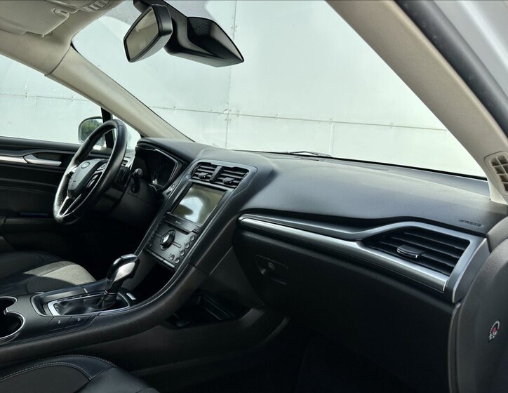 Ford Mondeo Kombi 2,0 l 110 kw