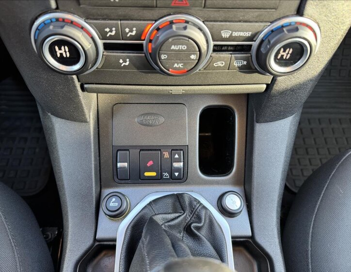 Land Rover Discovery 17