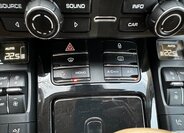 Porsche Cayenne Kombi 4,8 l 294 kw