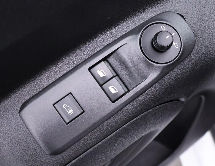 Peugeot Partner Ostatní 1,5 l 75 kw