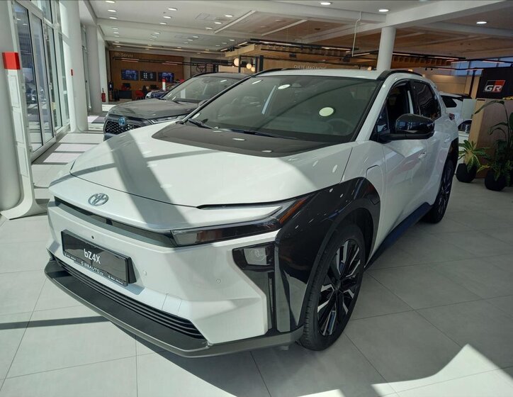 Toyota bZ4X SUV / Terénní 0,0 252 kw