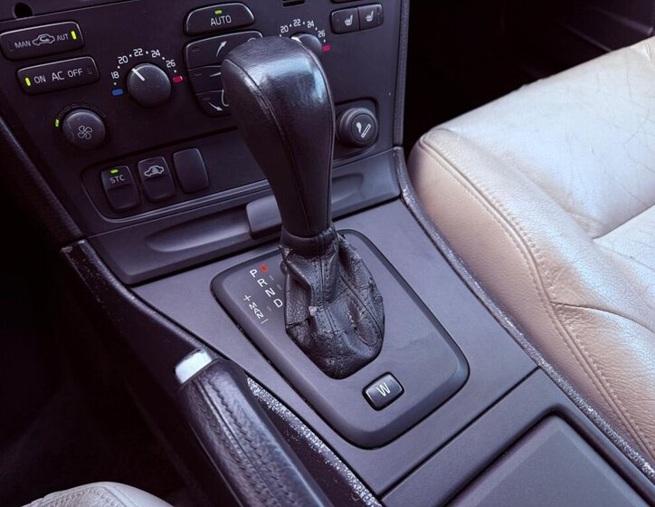 Volvo V70 Kombi 2,4 l 120 kw