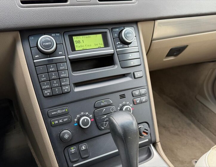 Volvo XC90 Kombi 2,4 l 147 kw