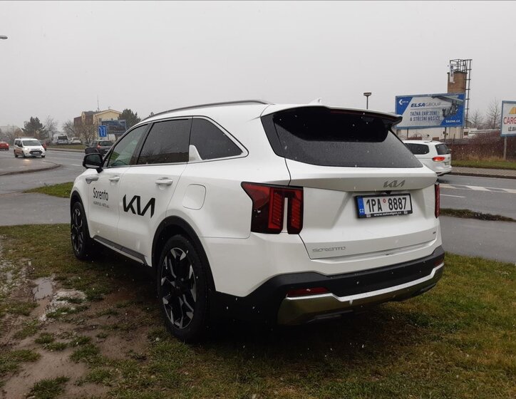 KIA Sorento SUV / Terénní 2,2 l 142 kw