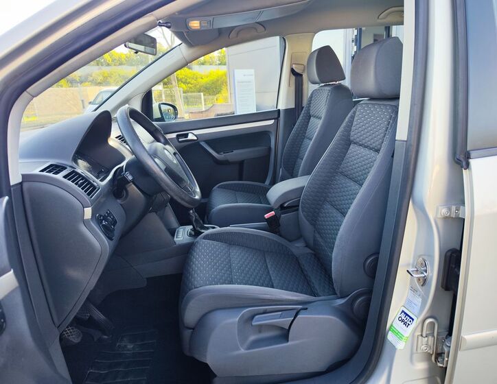 Volkswagen Touran 13