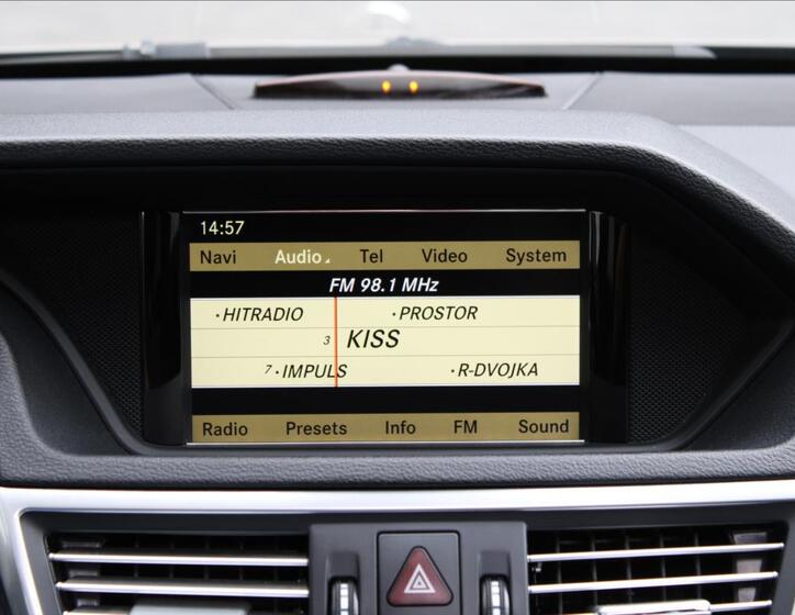 Mercedes-Benz Třídy E 24