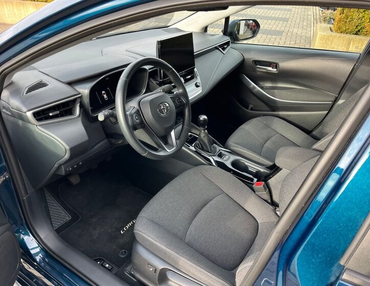 Toyota Corolla Sedan 1,5 l 92 kw