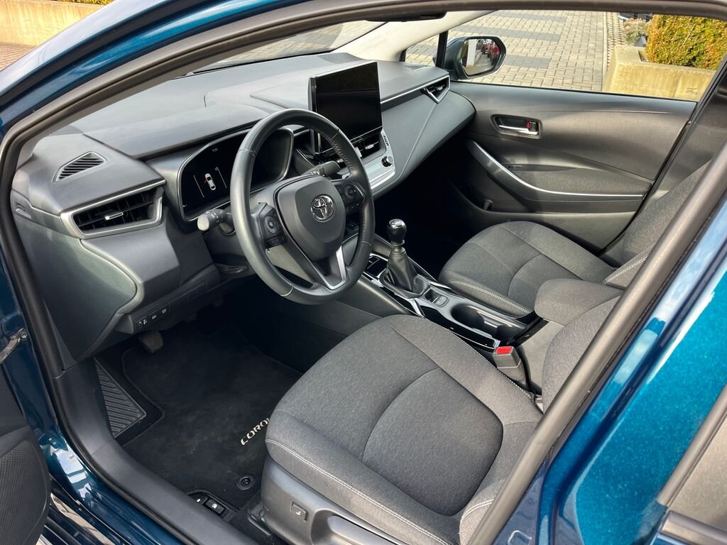 Toyota Corolla Sedan 1,5 l 92 kw