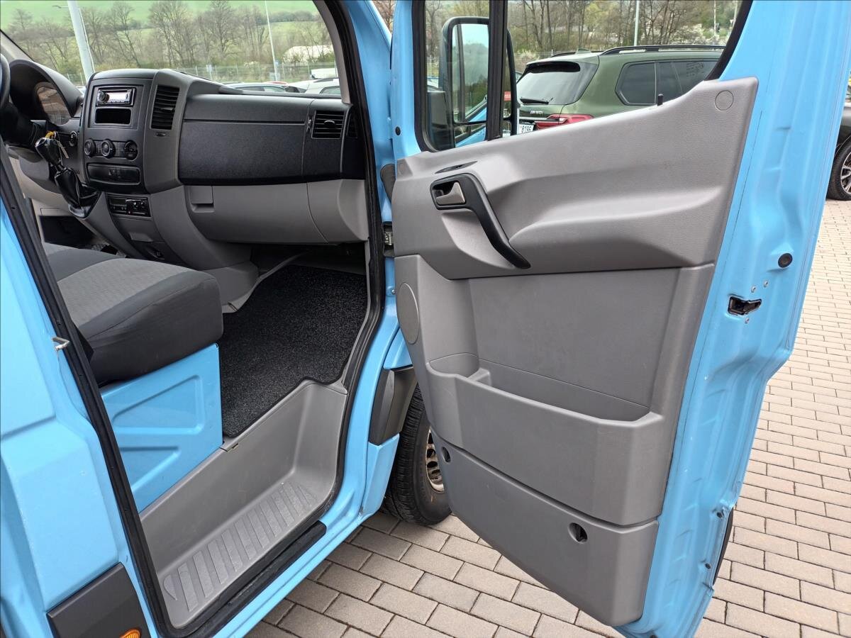 Volkswagen Crafter Skříň 2,0 l 120 kw