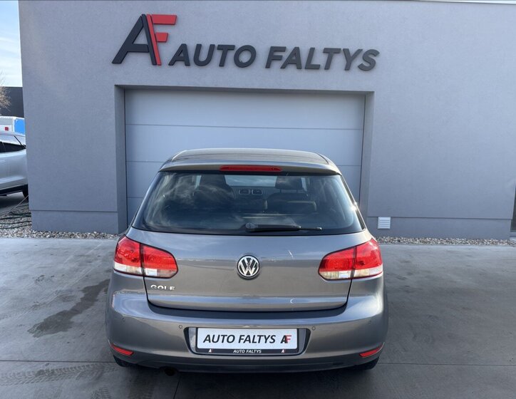 Volkswagen Golf Hatchback 1,2 l 77 kw