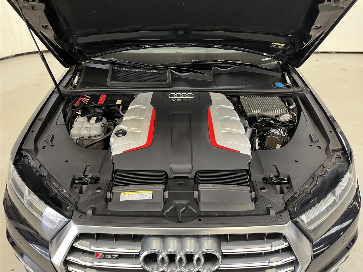 Audi SQ7 SUV / Terénní 4,0 l 320 kw