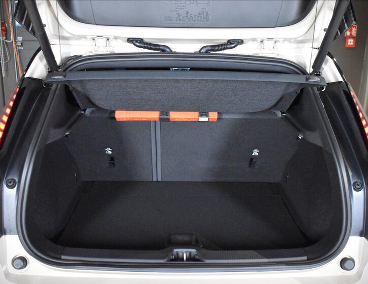 Volvo EX30 SUV / Terénní 0,0 315 kw