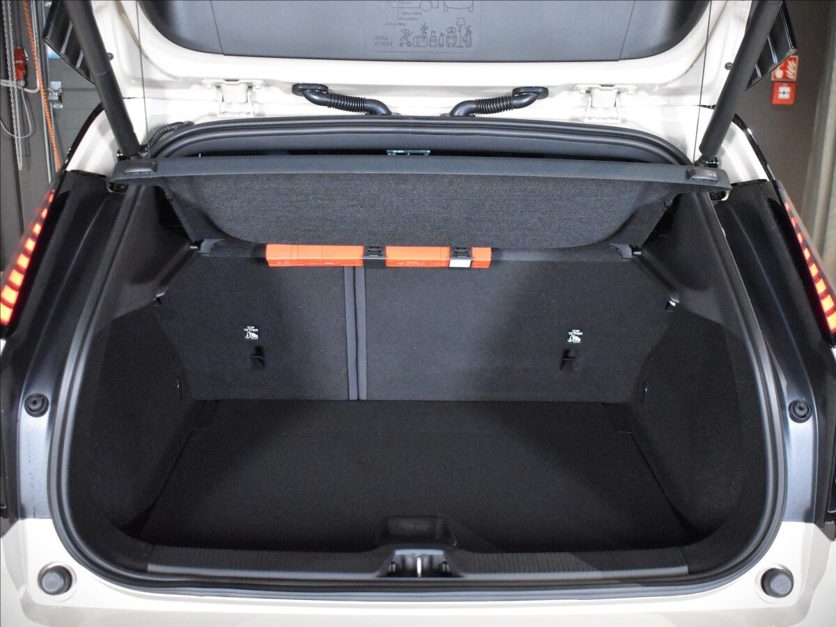 Volvo EX30 SUV / Terénní 0,0 315 kw