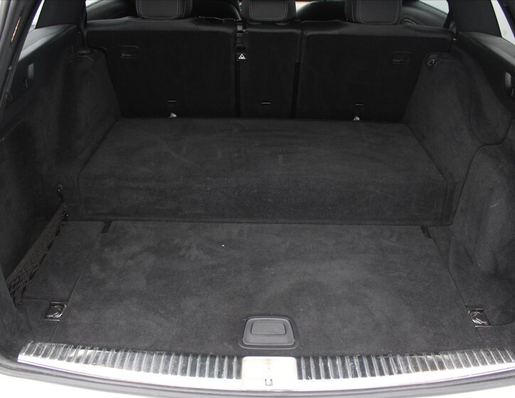 Mercedes-Benz Třídy E Kombi 2,0 l 143 kw