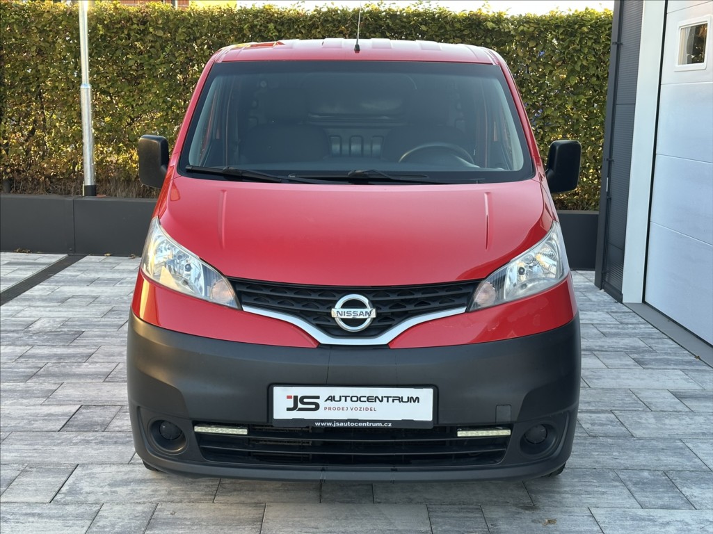 Nissan NV200
