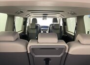 Volkswagen Multivan 14