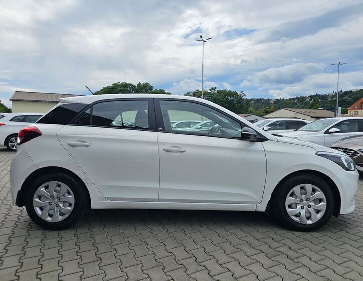 Hyundai i20 4