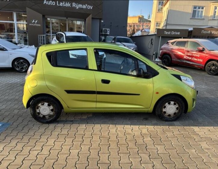 Chevrolet Spark Hatchback 995,0 50 kw