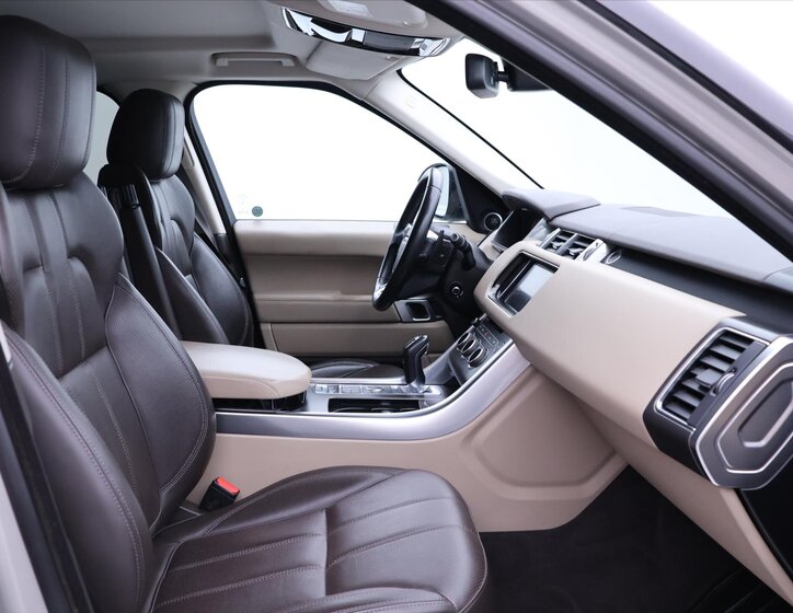 Land Rover Range Rover Sport SUV 3,0 l 215 kw