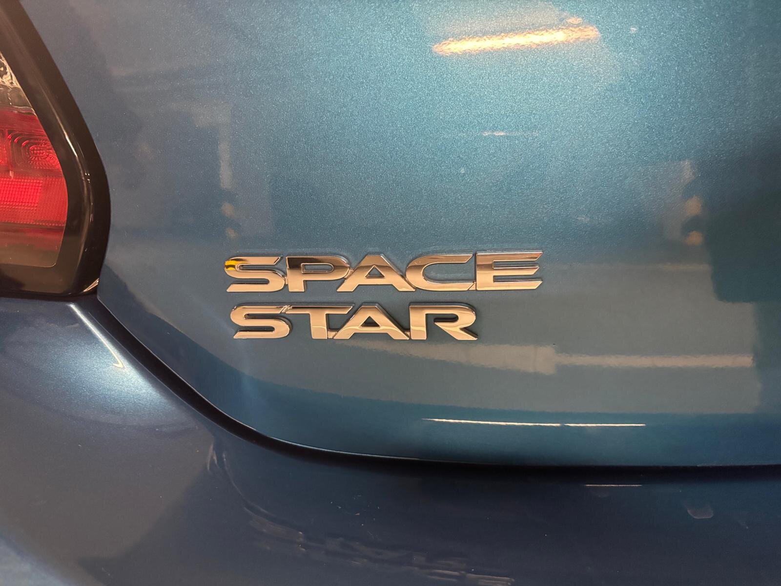 Mitsubishi Space Star Hatchback 1,2 l 52 kw