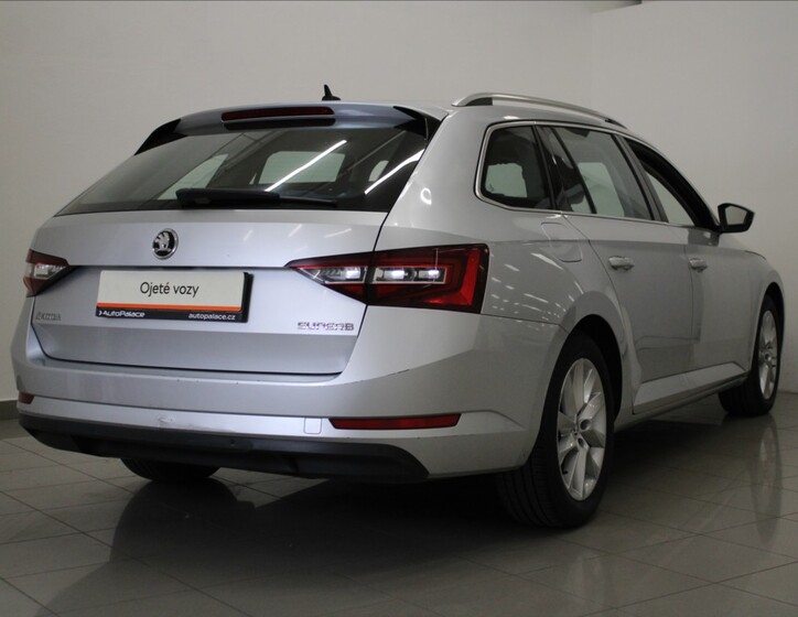 Škoda Superb 3