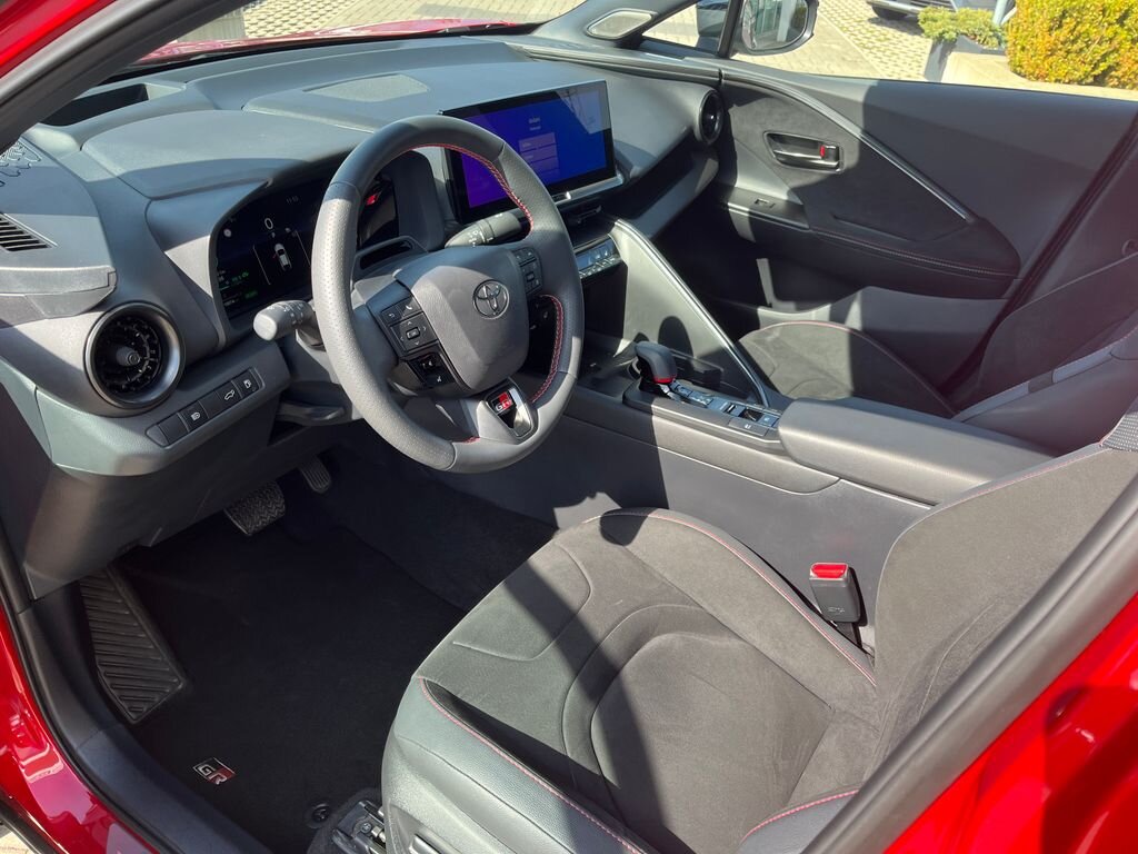 Toyota C-HR SUV / Terénní 2,0 l 112 kw