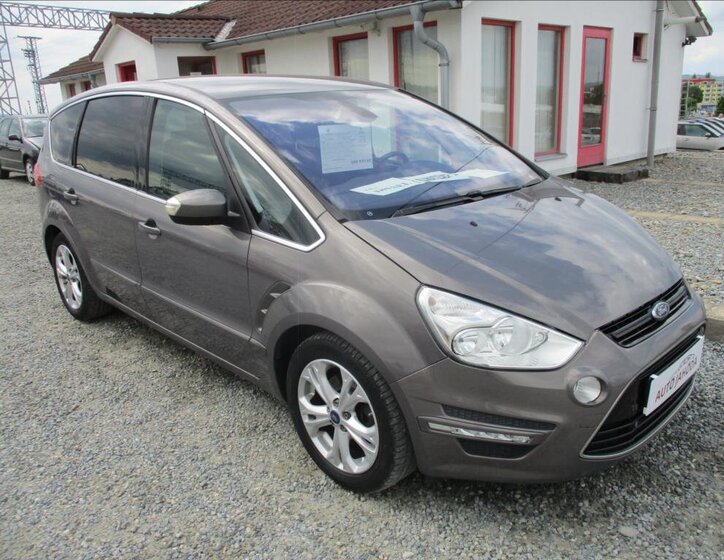 Ford S-MAX 1