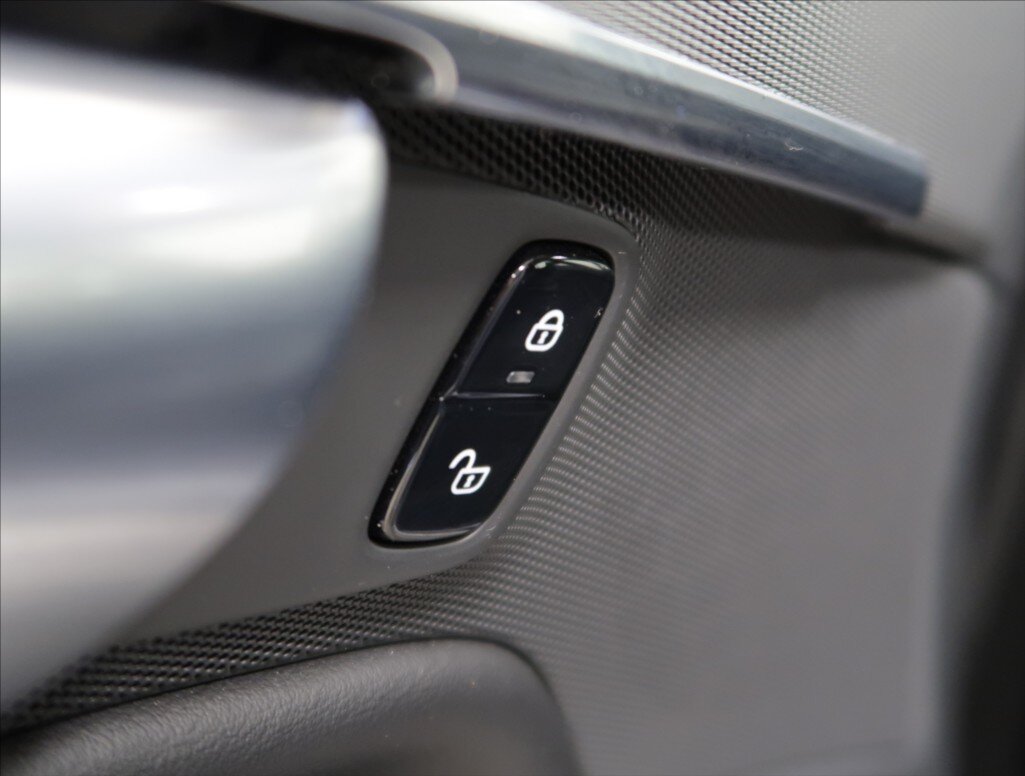 Volvo XC90 SUV 2,0 l 173 kw