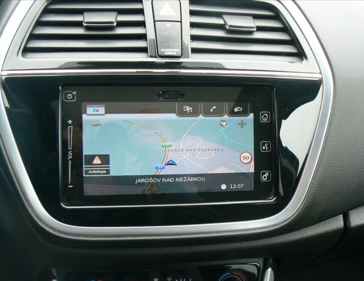 Suzuki SX4 S-Cross SUV / Terénní 1,4 l 103 kw