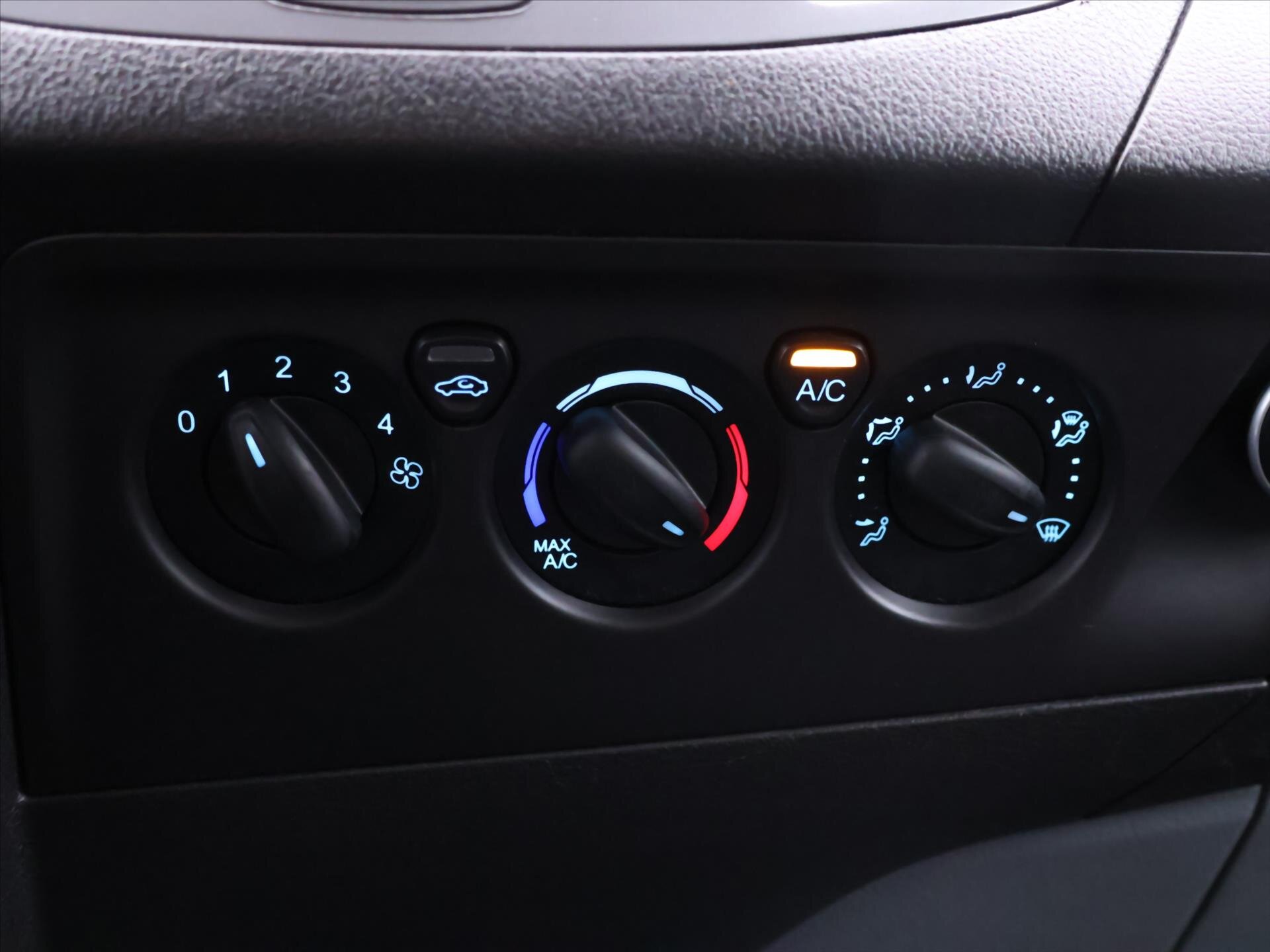 Ford Transit Custom Kombi 2,0 l 96 kw