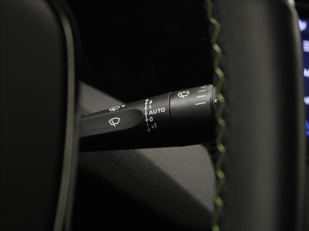 Peugeot 408 Liftback 1,6 l 165 kw