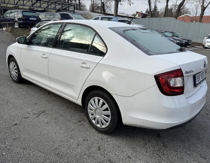 Škoda Rapid Hatchback 999,0 70 kw