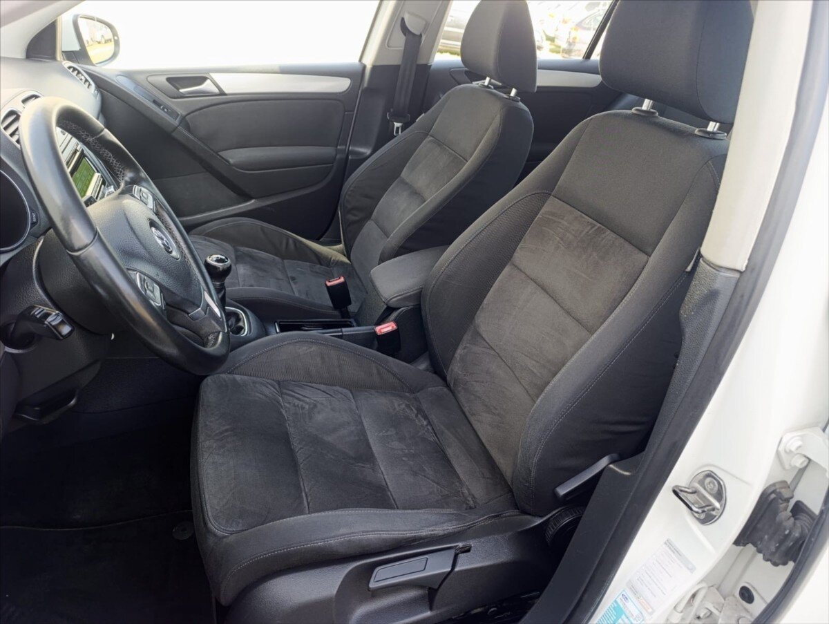 Volkswagen Golf Hatchback 1,6 l 77 kw