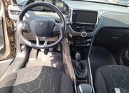 Peugeot 2008 MPV 1,2 l 81 kw