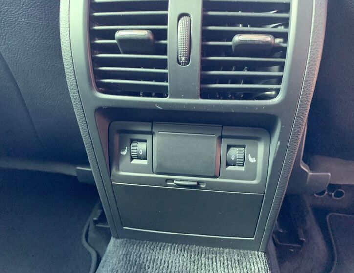 Volkswagen Passat 25