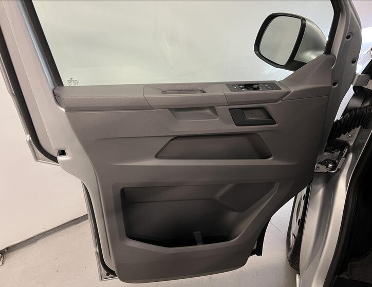 Volkswagen Caravelle 28