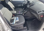 Ford Kuga SUV / Terénní 1,5 l 110 kw