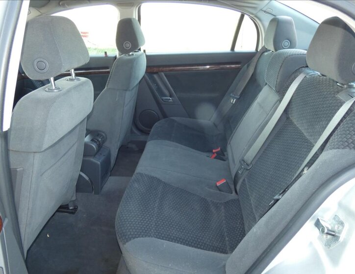 Opel Vectra Sedan 2,2 l 108 kw