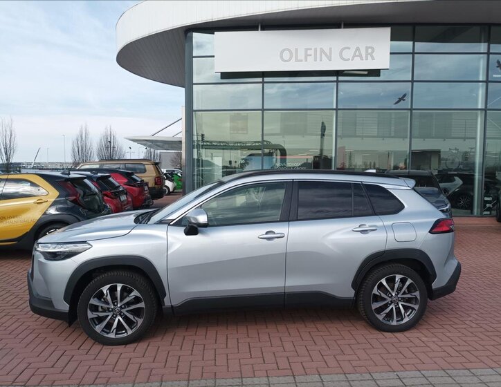 Toyota Corolla Cross SUV / Terénní 2,0 l 112 kw