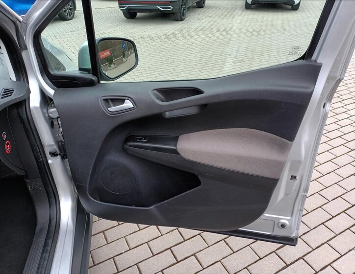 Ford Tourneo Courier MPV 1,5 l 55 kw