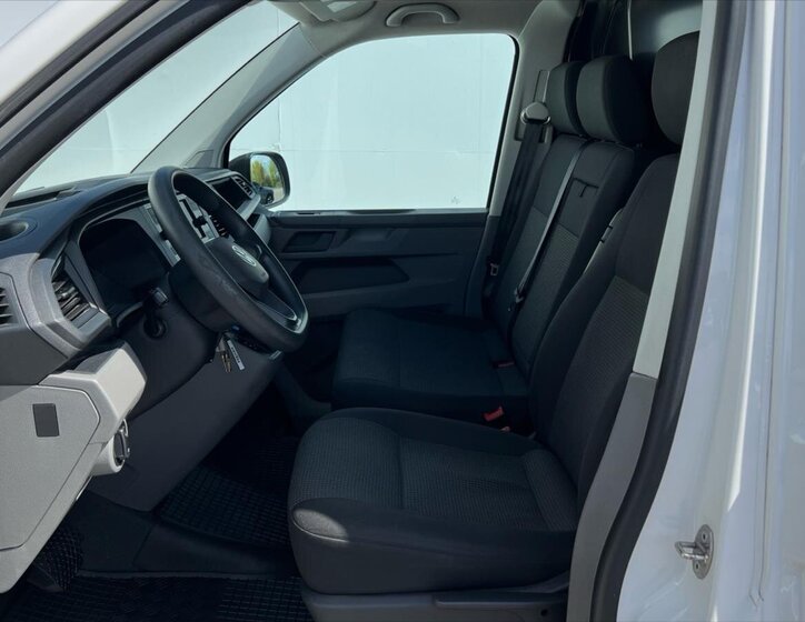 Volkswagen Transporter Skříň 2,0 l 110 kw
