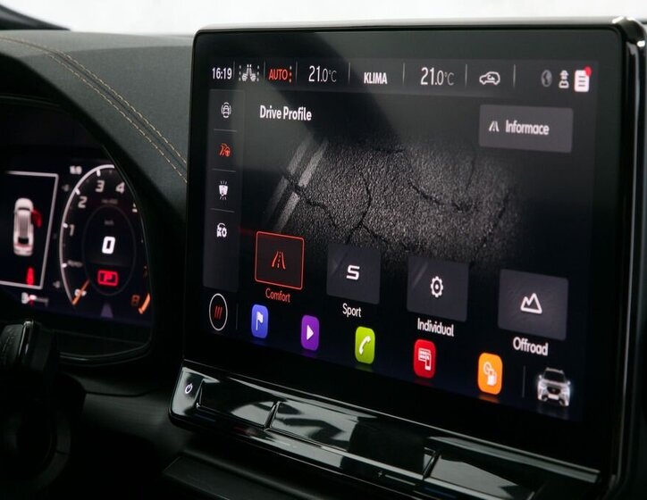 Cupra Formentor SUV / Terénní 2,0 l 140 kw