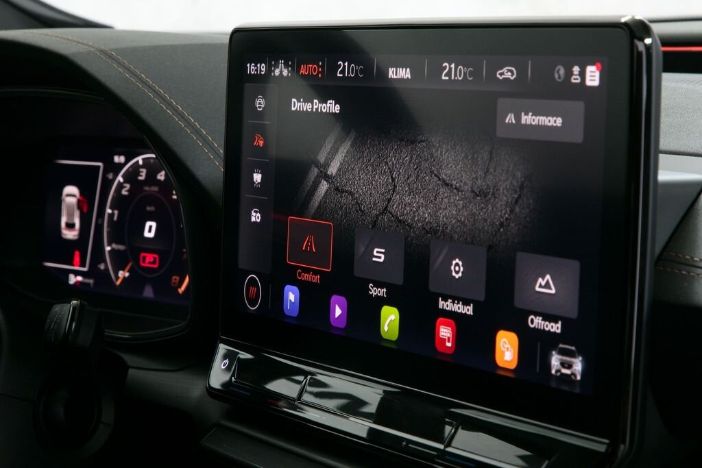 Cupra Formentor SUV / Terénní 2,0 l 140 kw