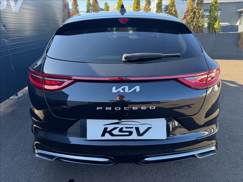 KIA ProCeed Kombi 1,5 l 117 kw