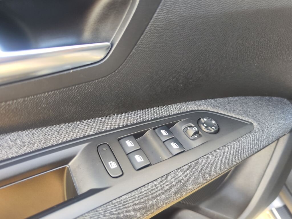 Peugeot 5008 SUV / Terénní 1,2 l 96 kw