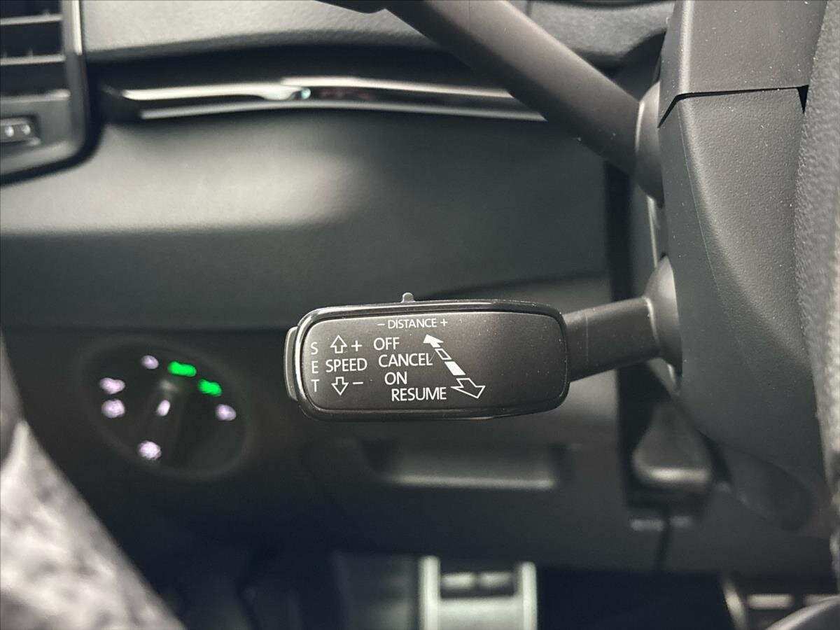 Škoda Karoq SUV / Terénní 1,5 l 110 kw