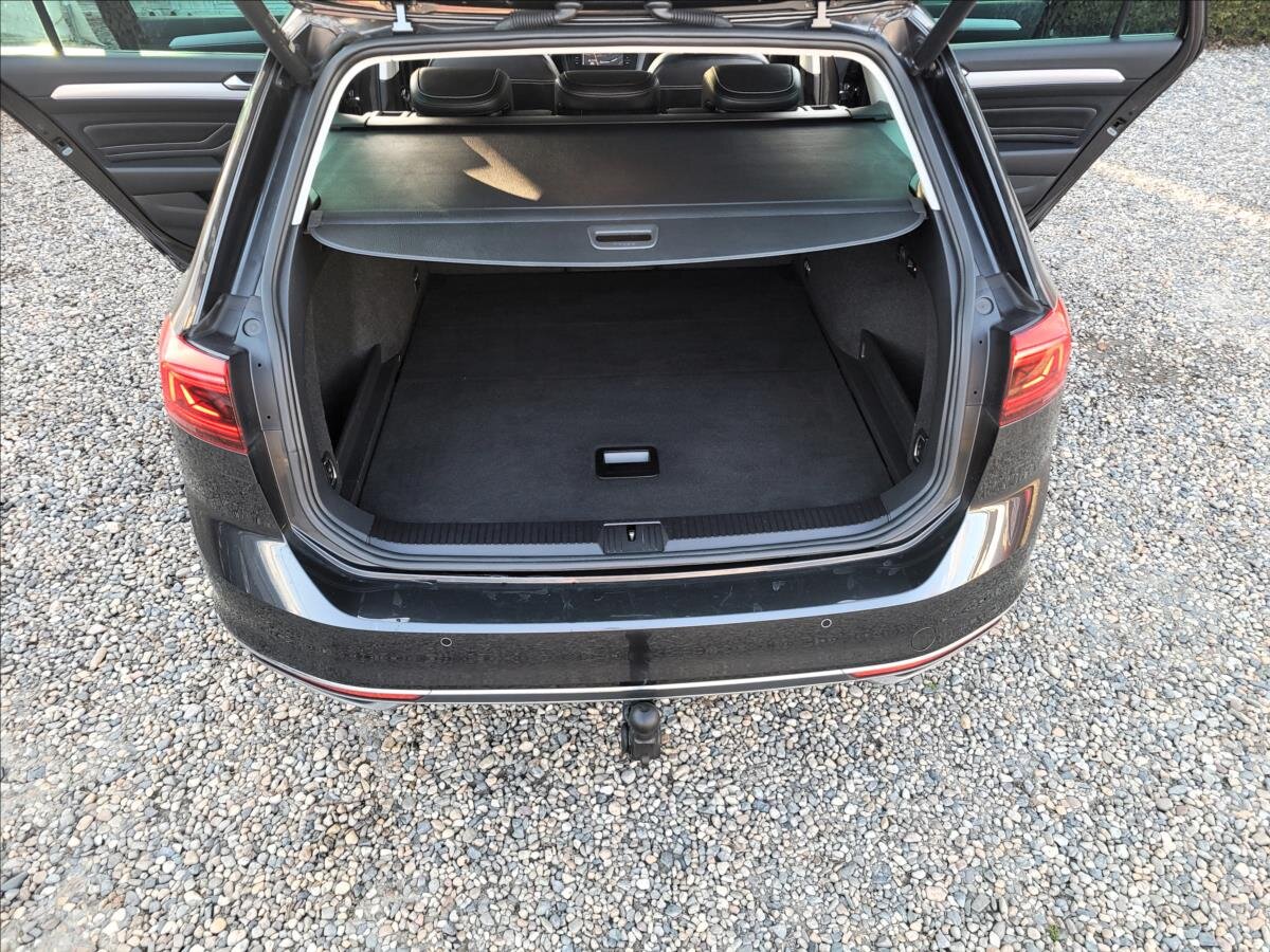 Volkswagen Passat Kombi 2,0 l 90 kw