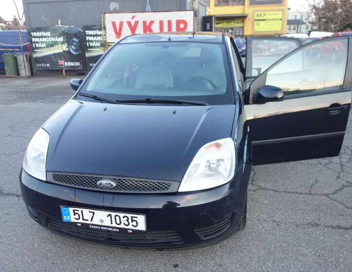 Ford Fiesta 12