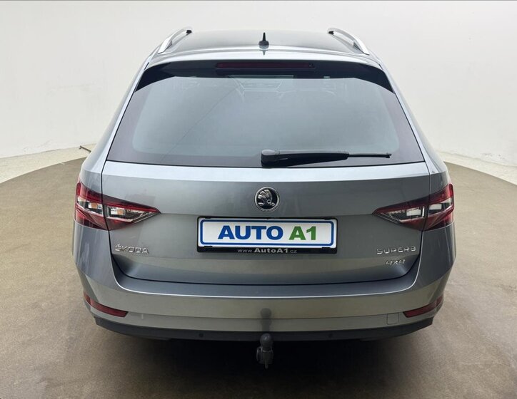 Škoda Superb Kombi 2,0 l 140 kw