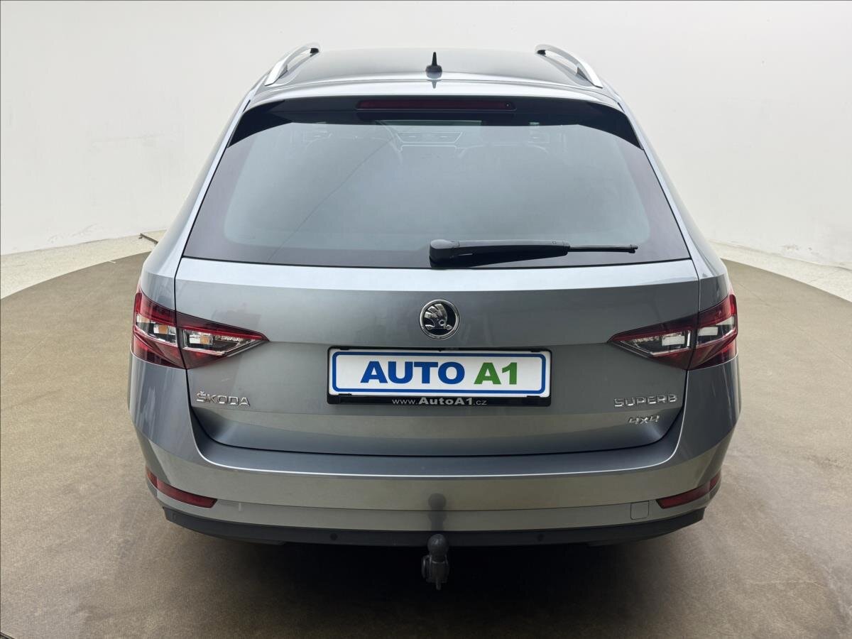Škoda Superb Kombi 2,0 l 140 kw